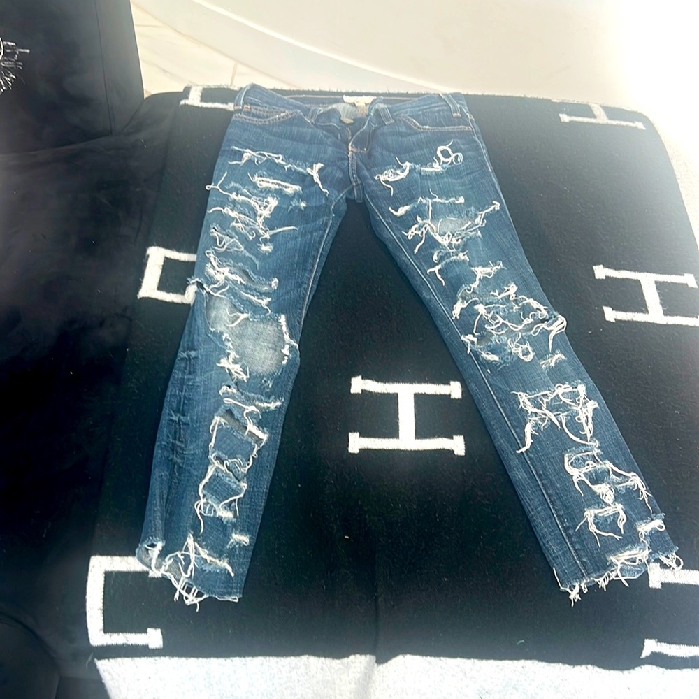 Current Elliot destroyed cropped jeans totally cute sz 0